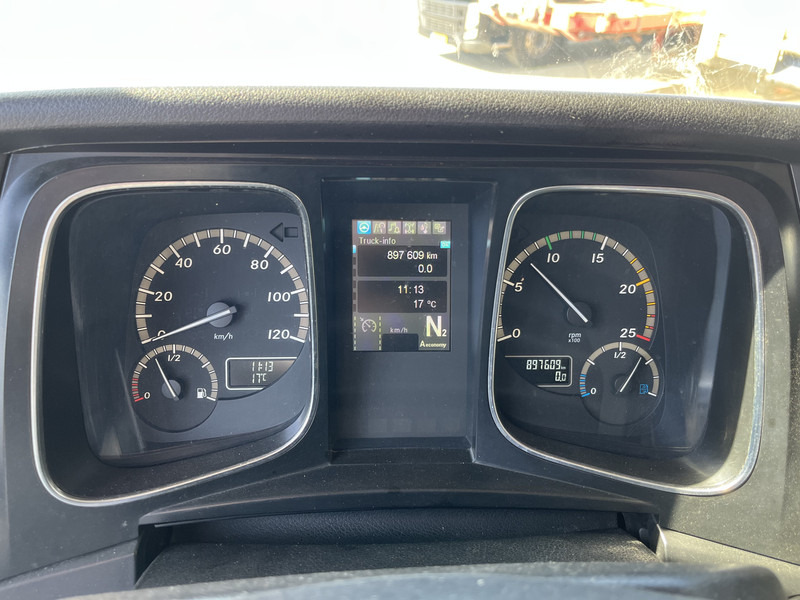 Mercedes-Benz Actros 1842 Streamspace / 897 dkm / 2 Tanks / NL Truck - وحدة جر: صورة 4 Mercedes-Benz Actros 1842 Streamspace / 897 dkm / 2 Tanks / NL Truck - وحدة جر: صورة 4
