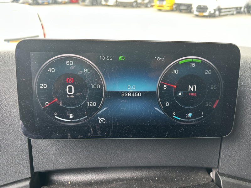 Mercedes-Benz Actros 2124 / Carrier Supra 850 -30 gr / Koeler / Laadklep / APK 03-26 - شاحنة الفريزر: صورة 4 Mercedes-Benz Actros 2124 / Carrier Supra 850 -30 gr / Koeler / Laadklep / APK 03-26 - شاحنة الفريزر: صورة 4