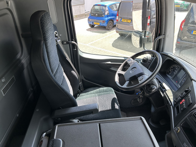 Mercedes-Benz Atego 818 / 8 Ton / 676 dkm / Box / Laadklep / APK TUV 03-26 - شاحنة مقفلة: صورة 3 Mercedes-Benz Atego 818 / 8 Ton / 676 dkm / Box / Laadklep / APK TUV 03-26 - شاحنة مقفلة: صورة 3