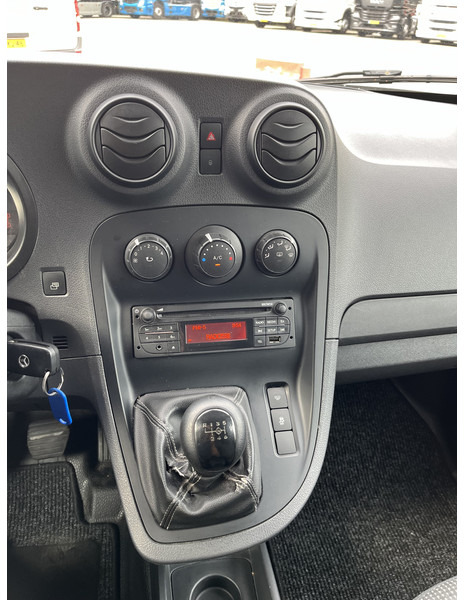 Mercedes-Benz Citan 109 CDI Extra Lang / H1 L2 / Airco / Cruise / Park sensor - فان المدمجة: صورة 5 Mercedes-Benz Citan 109 CDI Extra Lang / H1 L2 / Airco / Cruise / Park sensor - فان المدمجة: صورة 5