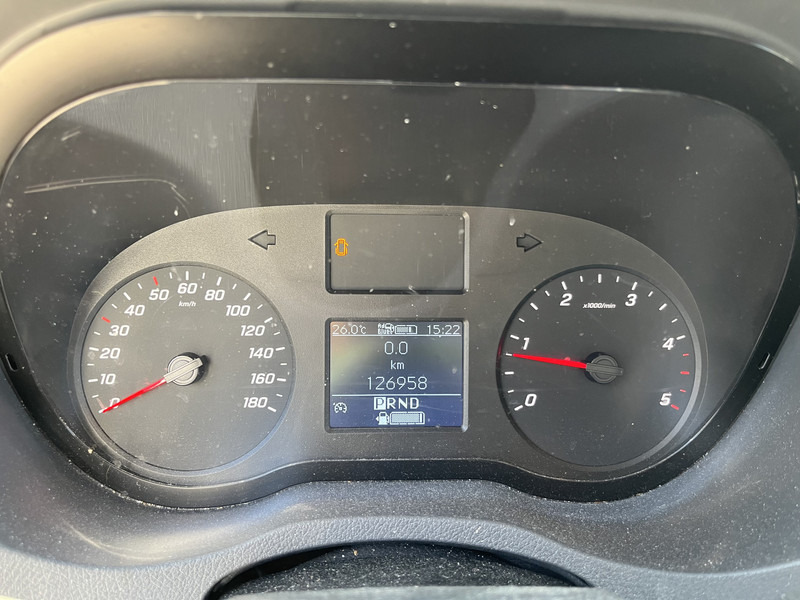 Mercedes-Benz Sprinter 315 1.9 CDI / Dak Schade - Roof Damage / Loadlift / APK TUV 07-26 - شاحنة مغلقة الصندوق: صورة 3 Mercedes-Benz Sprinter 315 1.9 CDI / Dak Schade - Roof Damage / Loadlift / APK TUV 07-26 - شاحنة مغلقة الصندوق: صورة 3