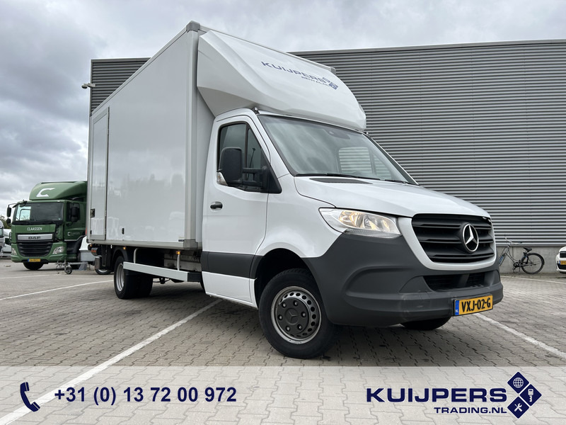 Mercedes-Benz Sprinter 515 1.9 CDI / 126 dkm / Box 4.4 mtr / Laadklep / APK 07-26 - شاحنة مغلقة الصندوق: صورة 1 Mercedes-Benz Sprinter 515 1.9 CDI / 126 dkm / Box 4.4 mtr / Laadklep / APK 07-26 - شاحنة مغلقة الصندوق: صورة 1