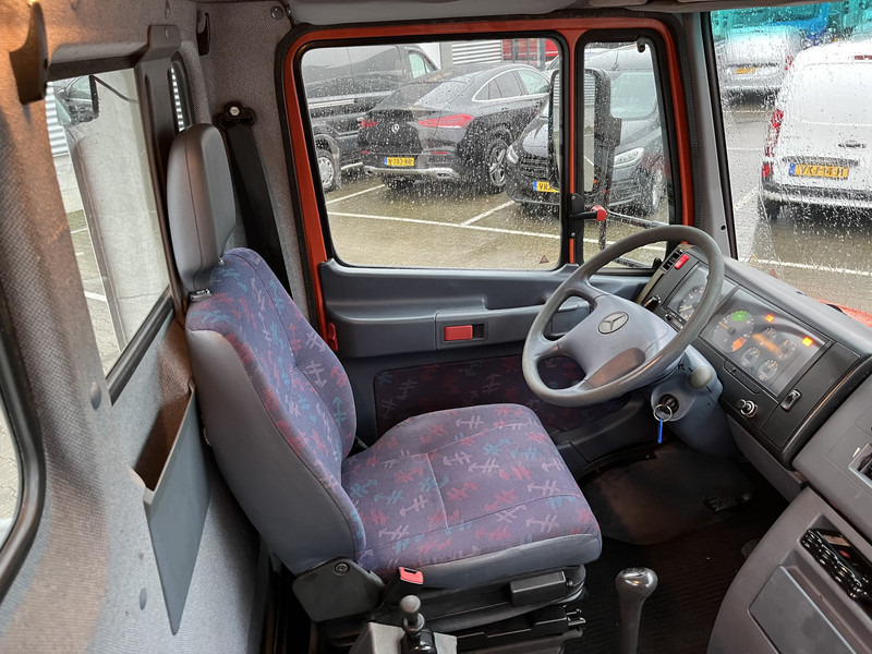 Mercedes-Benz Vario 612 D / Car - Machine Transporter 570 cm / Winch / Ramps / NL Truck - شاحنة نقل سيارات شاحنة: صورة 4 Mercedes-Benz Vario 612 D / Car - Machine Transporter 570 cm / Winch / Ramps / NL Truck - شاحنة نقل سيارات شاحنة: صورة 4