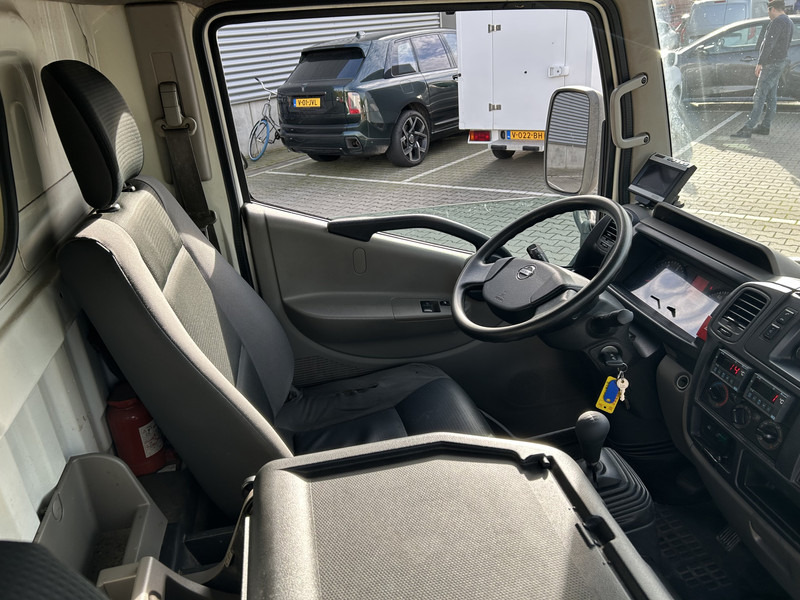 Nissan Cabstar NT400 / Duo Temp Frigo -30 gr / 146 dkm/ Blad - Blad / APK TUV 03-26 - شاحنة مُبرّدة للتوصيل: صورة 3 Nissan Cabstar NT400 / Duo Temp Frigo -30 gr / 146 dkm/ Blad - Blad / APK TUV 03-26 - شاحنة مُبرّدة للتوصيل: صورة 3