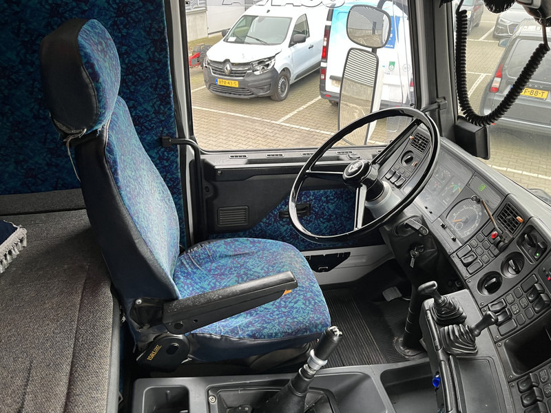 Scania R 143H V8 500 Streamline / V8 Sound / Retarder / Old Skool Classic - وحدة جر: صورة 3 Scania R 143H V8 500 Streamline / V8 Sound / Retarder / Old Skool Classic - وحدة جر: صورة 3