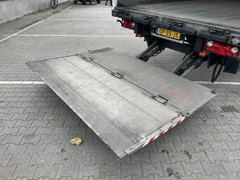 Schmitz Cargobull SCB S2 / Box Trailer / 2 axle / Loadlift / APK TUV 04-26 - نصف مقطورة صندوق مغلق: صورة 5 Schmitz Cargobull SCB S2 / Box Trailer / 2 axle / Loadlift / APK TUV 04-26 - نصف مقطورة صندوق مغلق: صورة 5