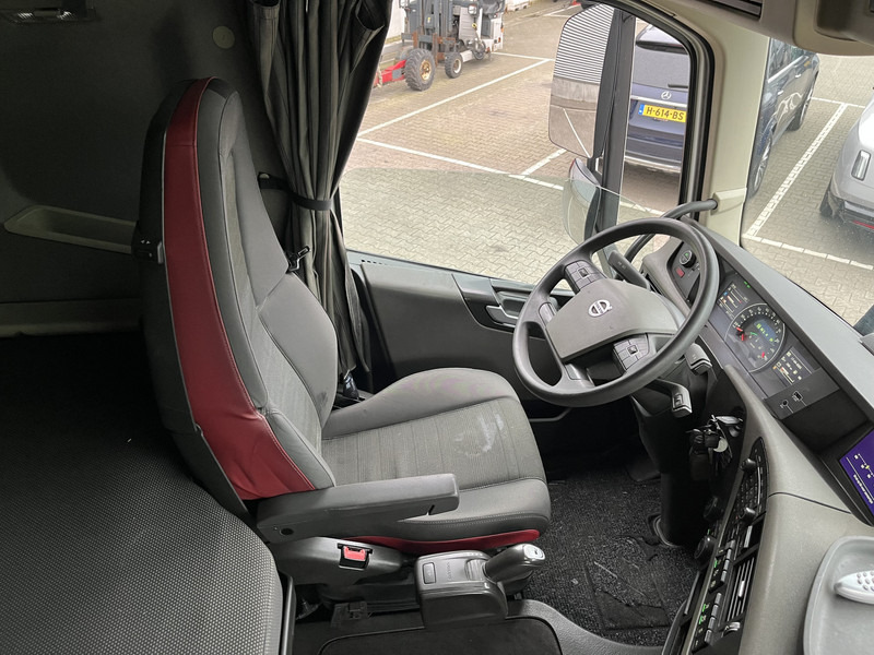 Volvo FH 420 Globetrotter / Dynamic Steering / New Tacho V2 / VEB+ / Stand Klima - وحدة جر: صورة 3 Volvo FH 420 Globetrotter / Dynamic Steering / New Tacho V2 / VEB+ / Stand Klima - وحدة جر: صورة 3