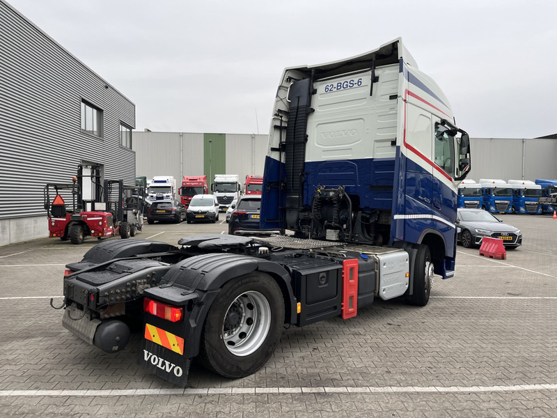 Volvo FH 420 Globetrotter / Dynamic Steering / New Tacho V2 / VEB+ / Stand Klima - وحدة جر: صورة 2 Volvo FH 420 Globetrotter / Dynamic Steering / New Tacho V2 / VEB+ / Stand Klima - وحدة جر: صورة 2