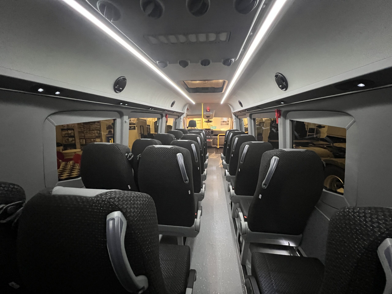 حافلة صغيرة, ميكروباص MAN TGE 6.160 Intercity: صورة 15