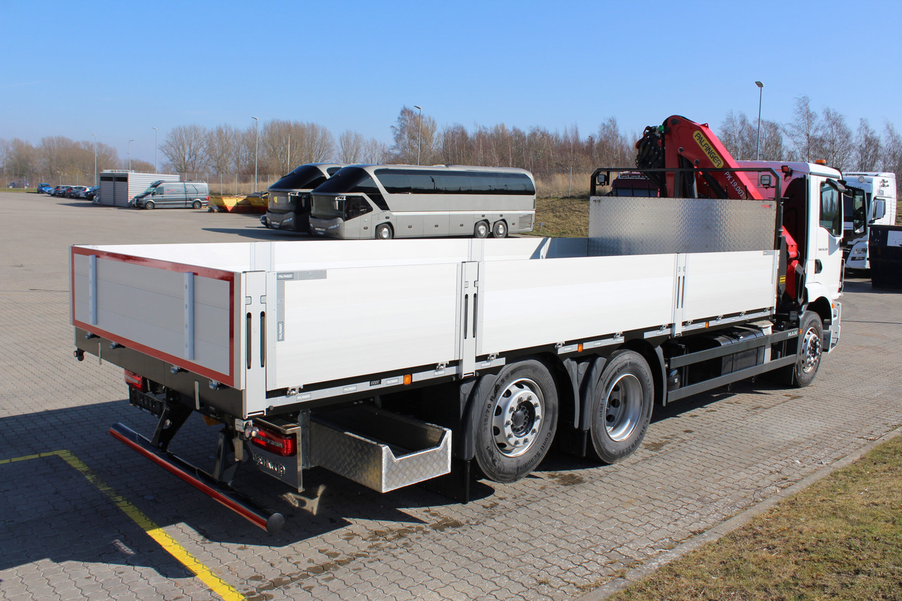 MAN TGM 26.320 6×2-4 PK19.001SLD5 Brädgårdsbil - شاحنات مسطحة, شاحنة كرين: صورة 3 MAN TGM 26.320 6×2-4 PK19.001SLD5 Brädgårdsbil - شاحنات مسطحة, شاحنة كرين: صورة 3