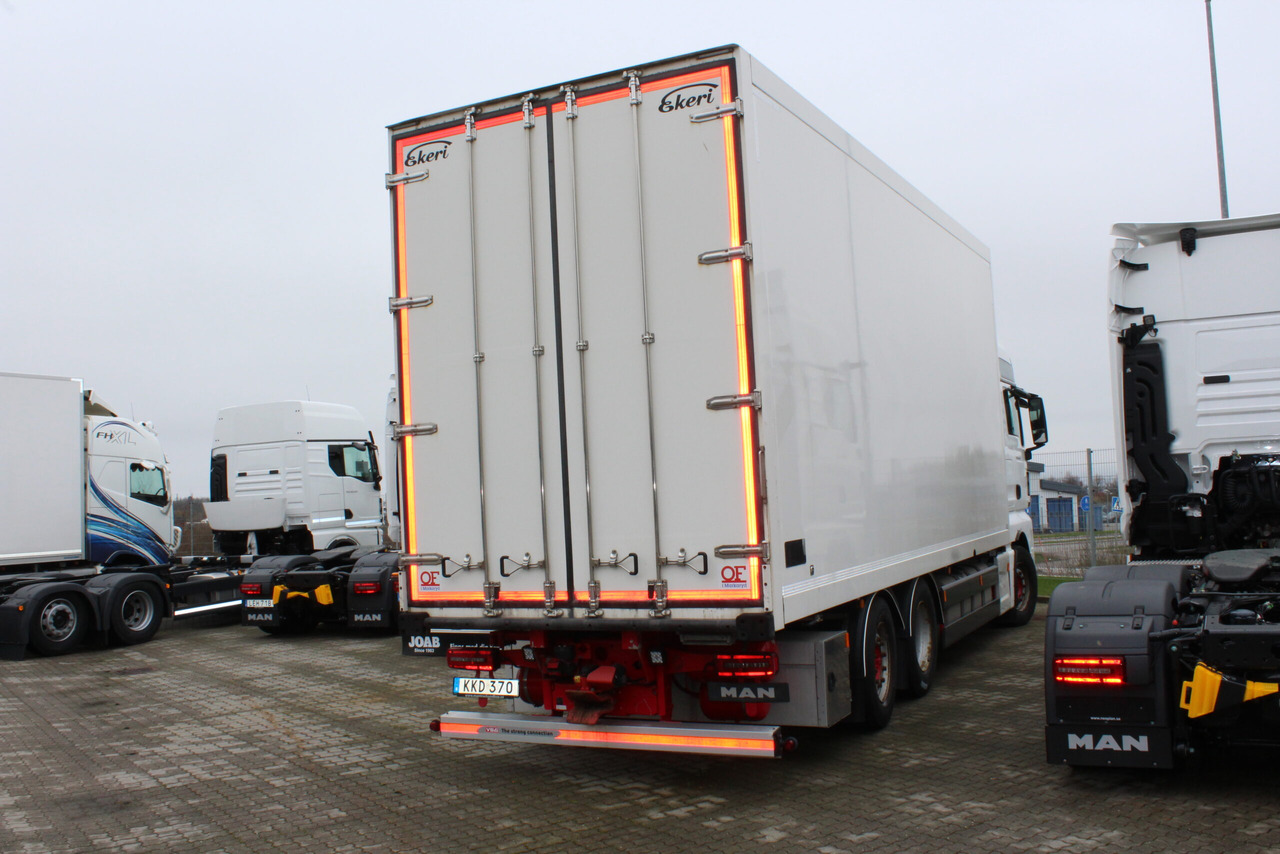 MAN TGX 26.480 6×2-4 Skåp/Fjärr - شاحنة مقفلة: صورة 3 MAN TGX 26.480 6×2-4 Skåp/Fjärr - شاحنة مقفلة: صورة 3