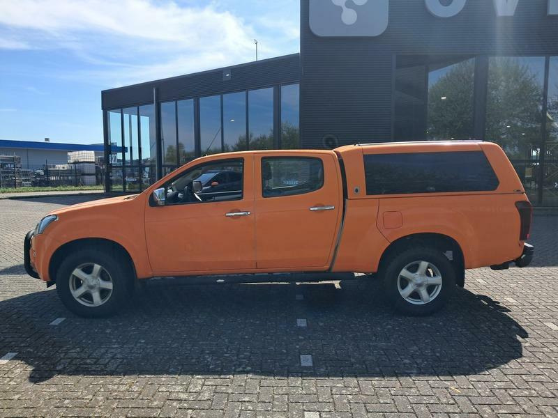 Isuzu - سيارة: صورة 2 Isuzu - سيارة: صورة 2