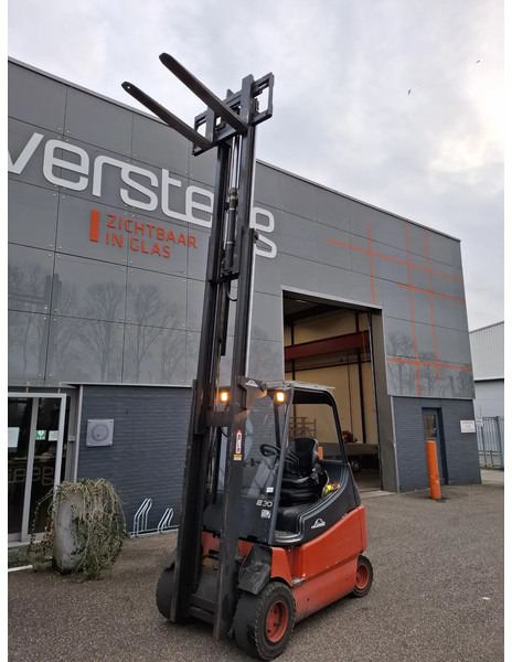 Linde E30/600-02 - رافعة شوكية كهربائية: صورة 3 Linde E30/600-02 - رافعة شوكية كهربائية: صورة 3