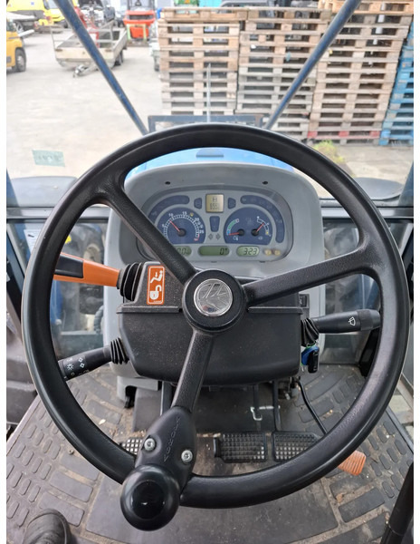 New Holland T5050 T5050 - جرار: صورة 5 New Holland T5050 T5050 - جرار: صورة 5