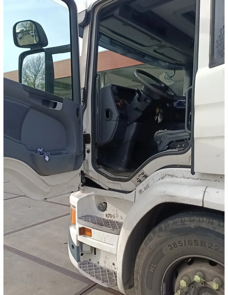 شاحنة Scania P320: صورة 14