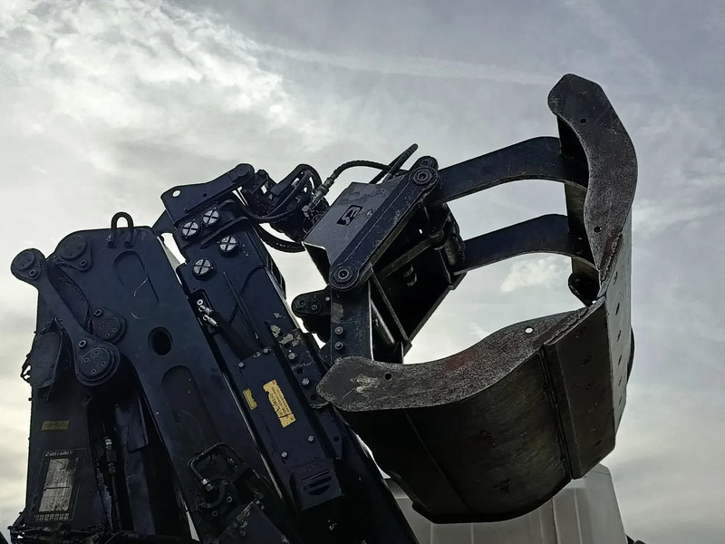 شاحنة Scania P320: صورة 9