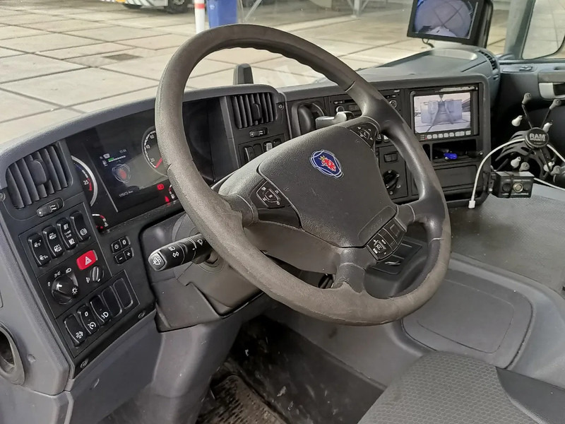 شاحنة Scania P320: صورة 18