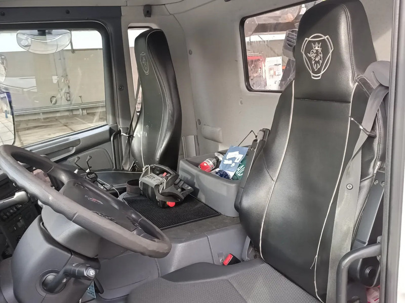 شاحنة Scania P320: صورة 16