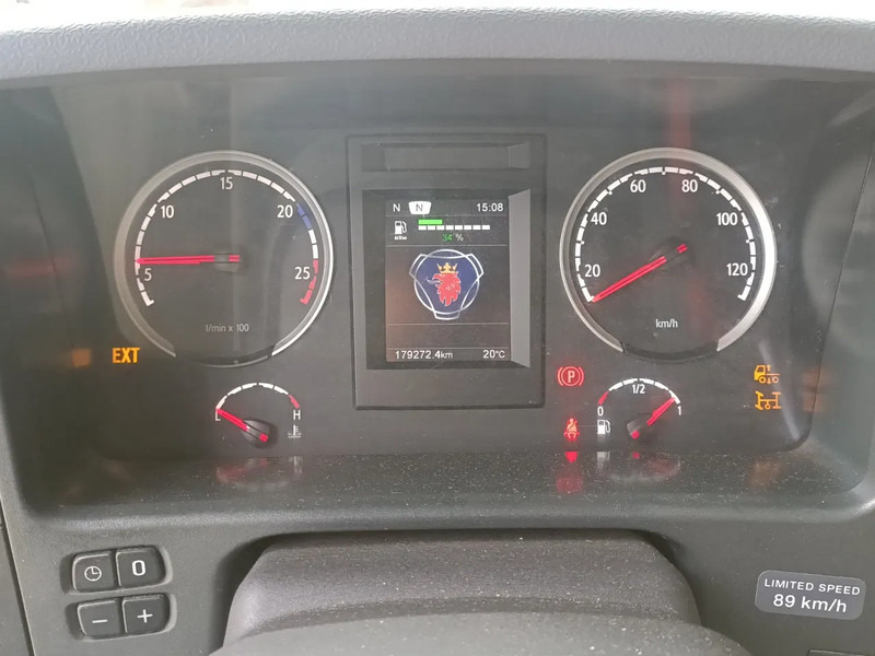 شاحنة Scania P320: صورة 19
