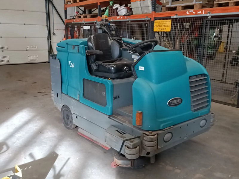 Scrubber Dryer T20 - ماكينة فرك وتجفيف: صورة 1 Scrubber Dryer T20 - ماكينة فرك وتجفيف: صورة 1