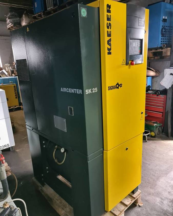 Kompresor śrubowy KAESER Aircenter SK25 15 kw - الضاغط: صورة 4 Kompresor śrubowy KAESER Aircenter SK25 15 kw - الضاغط: صورة 4