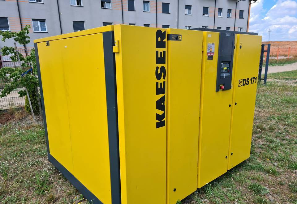 Kompresor śrubowy KAESER DS 171 90 kw - الضاغط: صورة 1 Kompresor śrubowy KAESER DS 171 90 kw - الضاغط: صورة 1