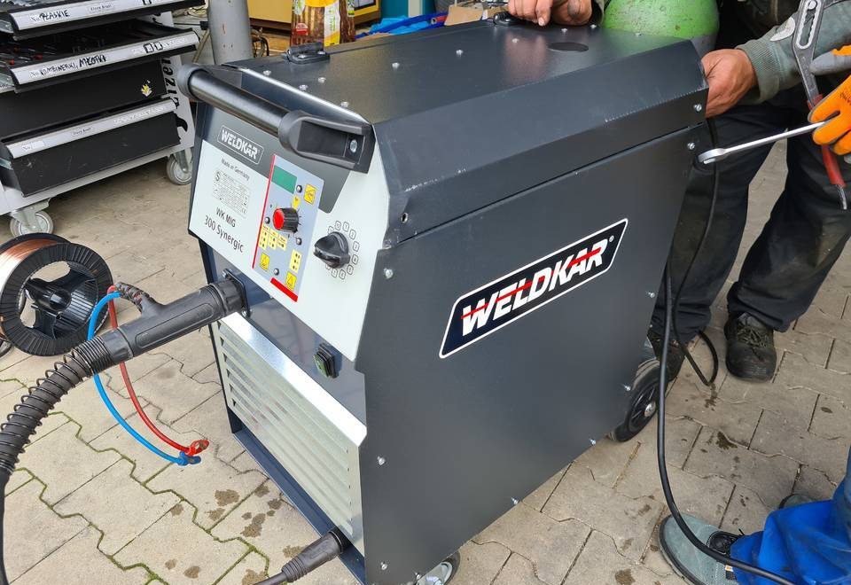 SPAWARKA MIG WELDKAR 300 Synergic 300A - معدات لحام: صورة 2 SPAWARKA MIG WELDKAR 300 Synergic 300A - معدات لحام: صورة 2