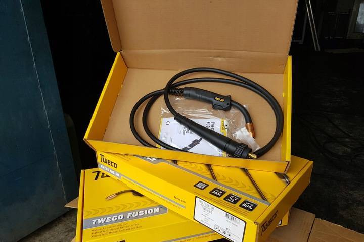 UCHWYT SPAWALNICZY MIGOMAT TWECO 3M 180A NOWY!!! - معدات لحام: صورة 2 UCHWYT SPAWALNICZY MIGOMAT TWECO 3M 180A NOWY!!! - معدات لحام: صورة 2
