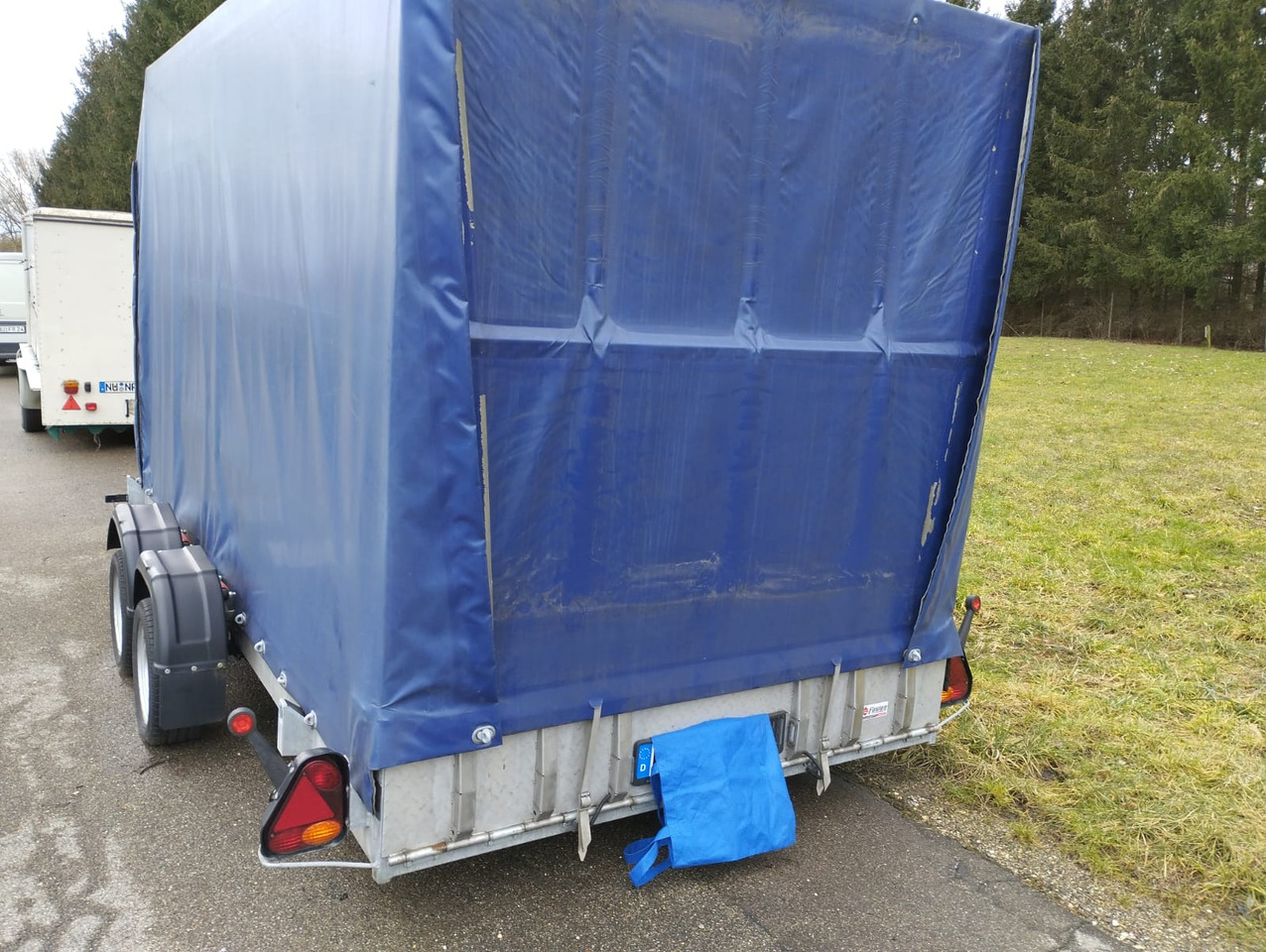 VEZEKO 400 x 187 3,5 t Absenkanhänger Huski 40.35 - مقطورة ستارة جانبية: صورة 3 VEZEKO 400 x 187 3,5 t Absenkanhänger Huski 40.35 - مقطورة ستارة جانبية: صورة 3