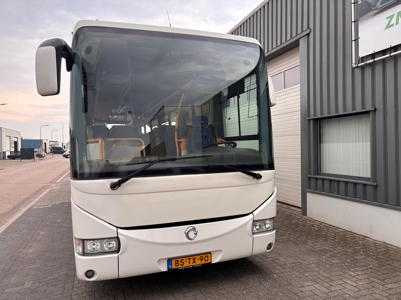 IVECO irisbus crosway - حافلة سوبربان: صورة 2 IVECO irisbus crosway - حافلة سوبربان: صورة 2