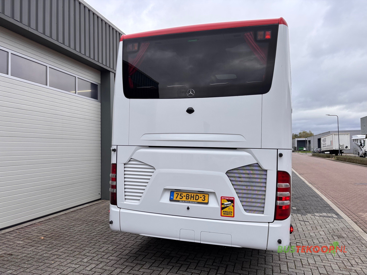 Mercedes TOURISMO RHD-M/2A - مركبة كوتش: صورة 5 Mercedes TOURISMO RHD-M/2A - مركبة كوتش: صورة 5