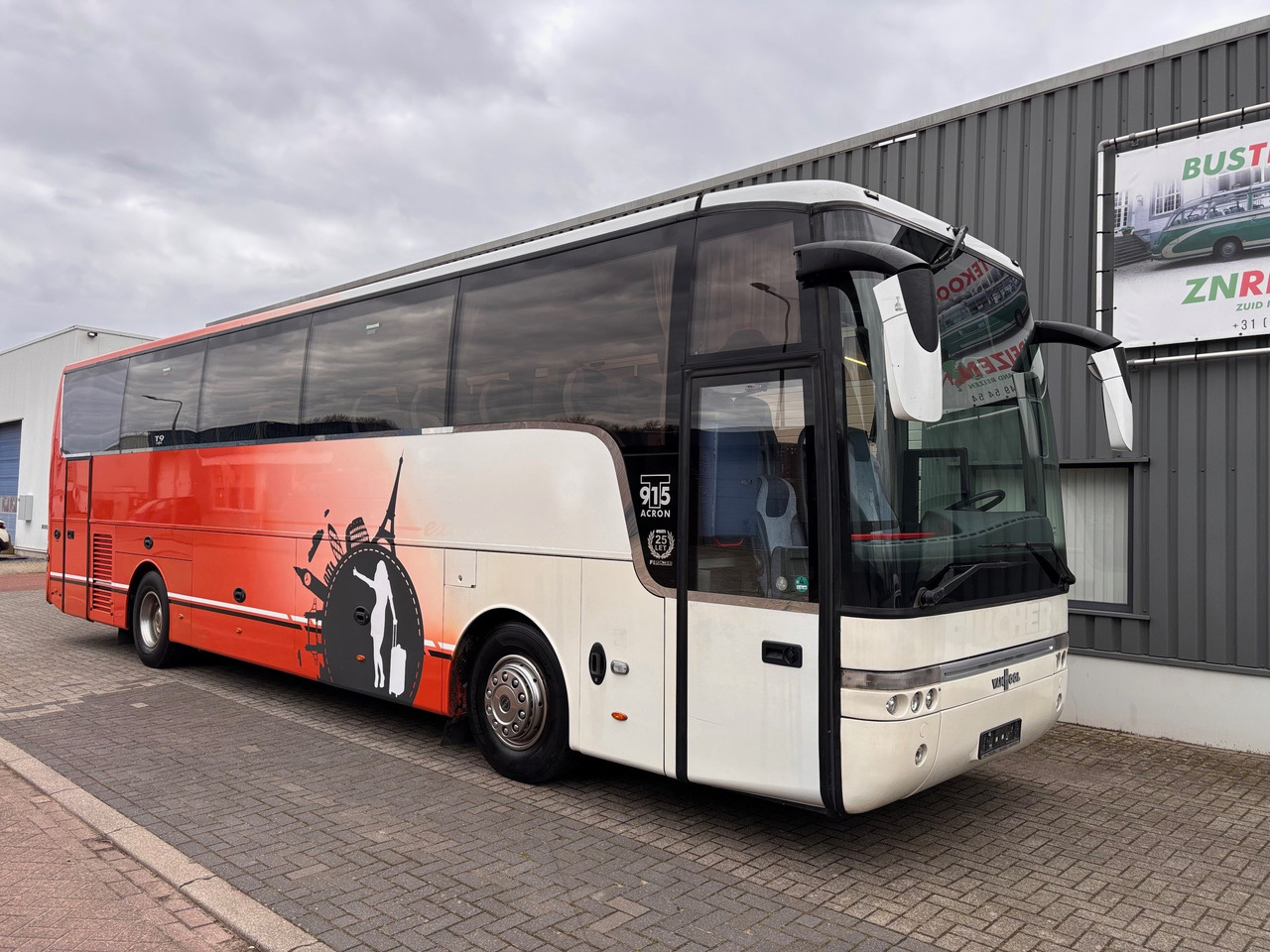 Vanhool T915 Acron Euro 5 - مركبة كوتش: صورة 1 Vanhool T915 Acron Euro 5 - مركبة كوتش: صورة 1