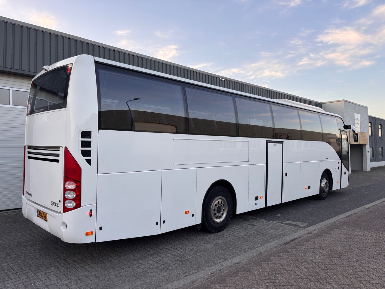 Volvo 9500 met 52 pl. - مركبة كوتش: صورة 5 Volvo 9500 met 52 pl. - مركبة كوتش: صورة 5