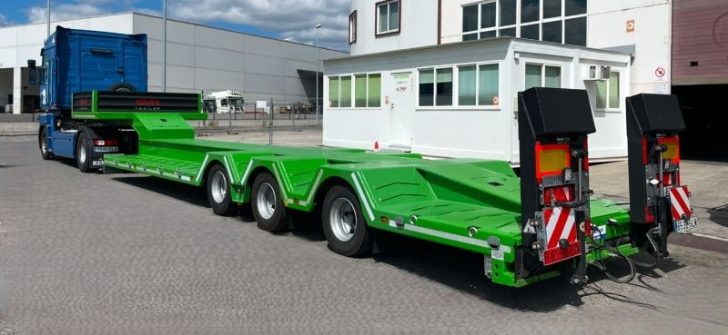 GVN Trailer 3 AXLE LOWBED WITH WHEEL RECESSES - عربة منخفضة مسطحة نصف مقطورة: صورة 4 GVN Trailer 3 AXLE LOWBED WITH WHEEL RECESSES - عربة منخفضة مسطحة نصف مقطورة: صورة 4