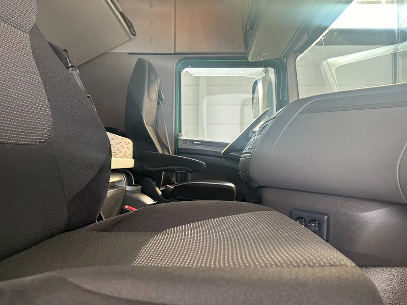 وحدة جر DAF XF 106.440 SPACECAB /ADR /INTARDER: صورة 8