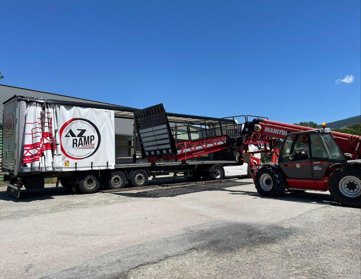 Loading Ramp with with hydraulic tilting bridge - AZ RAMP - STAR- 8T. 8 ton capacity - منحدر تحميل: صورة 5 Loading Ramp with with hydraulic tilting bridge - AZ RAMP - STAR- 8T. 8 ton capacity - منحدر تحميل: صورة 5