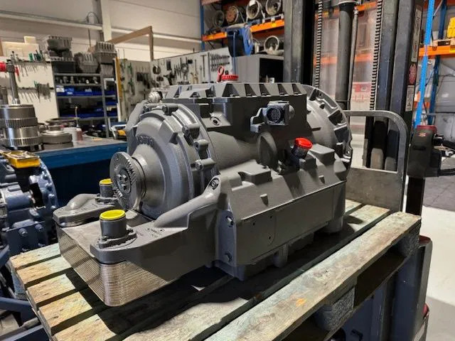 Voith 864-5 vol automatische versnellingsbak - صندوق التروس: صورة 1 Voith 864-5 vol automatische versnellingsbak - صندوق التروس: صورة 1