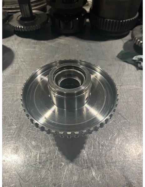 Volvo K2 clutch body, PT1560, 1860, 1660, 1562, 1862, 1760,1761, 1761A, 1563, 1863, 1509, 2519, 2529, - صندوق التروس: صورة 2 Volvo K2 clutch body, PT1560, 1860, 1660, 1562, 1862, 1760,1761, 1761A, 1563, 1863, 1509, 2519, 2529, - صندوق التروس: صورة 2