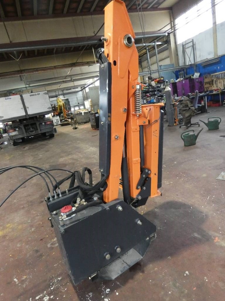 AM80 Puomimurskain  - جزازة رافعة: صورة 2 AM80 Puomimurskain  - جزازة رافعة: صورة 2