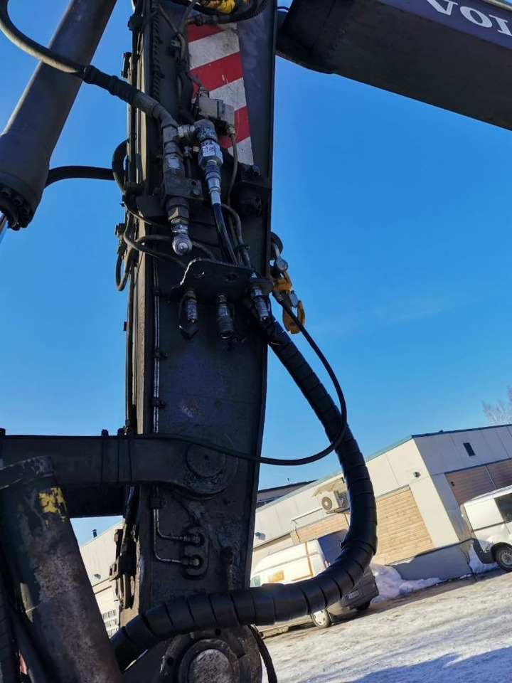 حفارة دولاب Volvo EW 180 B: صورة 10 حفارة دولاب Volvo EW 180 B: صورة 10