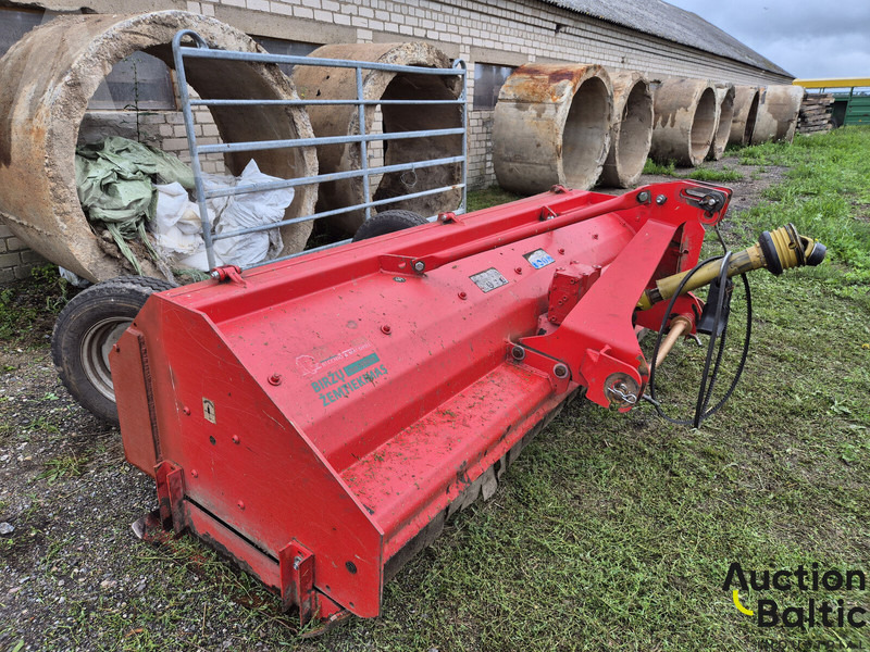 Becchio & Mandrile Becchio TM 280 - التقطيع جزازة/ ماكينات قطع الحشائش: صورة 4 Becchio & Mandrile Becchio TM 280 - التقطيع جزازة/ ماكينات قطع الحشائش: صورة 4