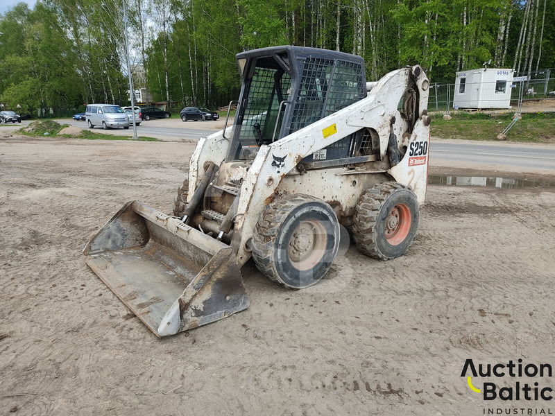Bobcat S 250 - شيول صغير: صورة 2 Bobcat S 250 - شيول صغير: صورة 2