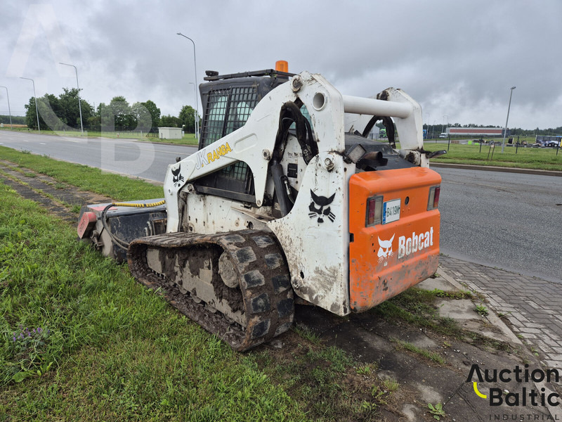 Bobcat T 320 - اللودر المجنزر: صورة 3 Bobcat T 320 - اللودر المجنزر: صورة 3