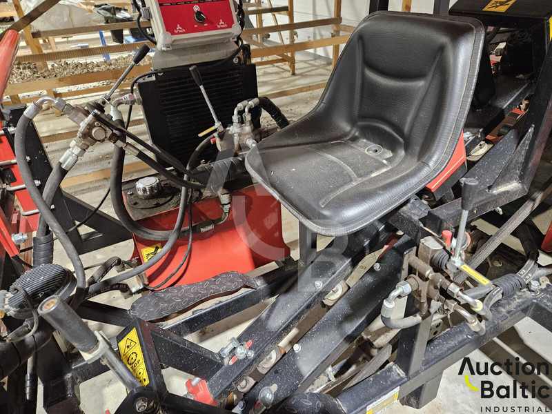 Broch ARAT-1 - حصادة موحَّدة: صورة 5 Broch ARAT-1 - حصادة موحَّدة: صورة 5