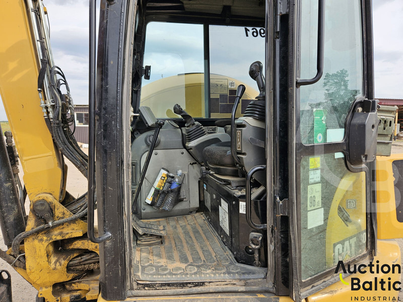 Caterpillar 305.5E2CR - حفارة مُصَّغرة: صورة 5 Caterpillar 305.5E2CR - حفارة مُصَّغرة: صورة 5
