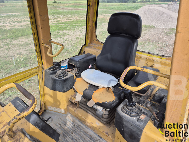 Caterpillar D 4 G - جرافة: صورة 5 Caterpillar D 4 G - جرافة: صورة 5