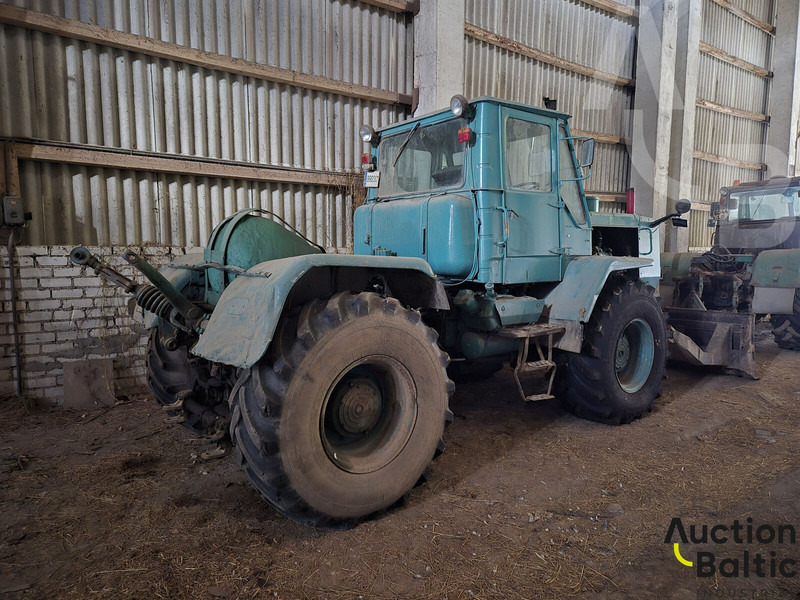 ЧТЗ T-150K - جرار: صورة 3 ЧТЗ T-150K - جرار: صورة 3