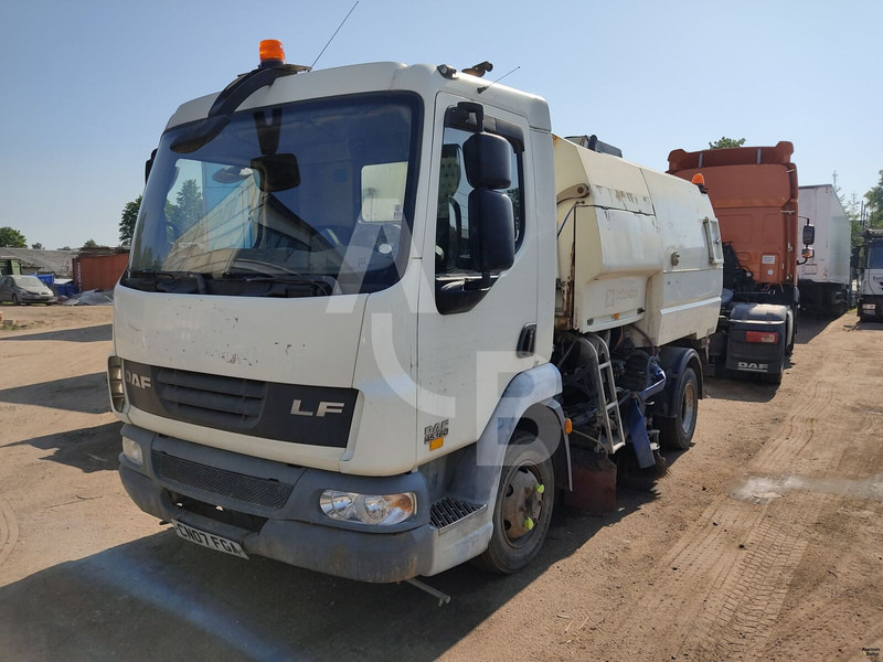 DAF LF45.160 - سياره كنس شوارع: صورة 2 DAF LF45.160 - سياره كنس شوارع: صورة 2