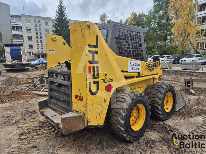 Gehl 5635 DXT 2 - شيول صغير: صورة 3 Gehl 5635 DXT 2 - شيول صغير: صورة 3