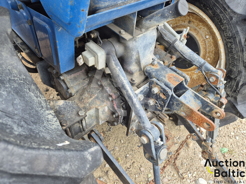 جرار Iseki TU 200: صورة 11